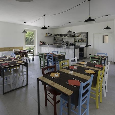 Cascina Monte Diviso Hostel กัลลาราเต ภายนอก รูปภาพ