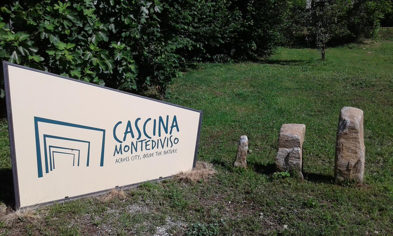 Cascina Monte Diviso Hostel กัลลาราเต ภายนอก รูปภาพ